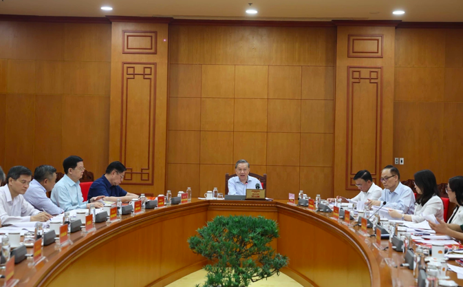 Tổng Bí thư Tô Lâm làm việc với Ban Chỉ đạo Trung ương kỷ niệm các ngày lễ lớn và sự kiện lịch sử quan trọng của đất nước (Ảnh: TTXVN).