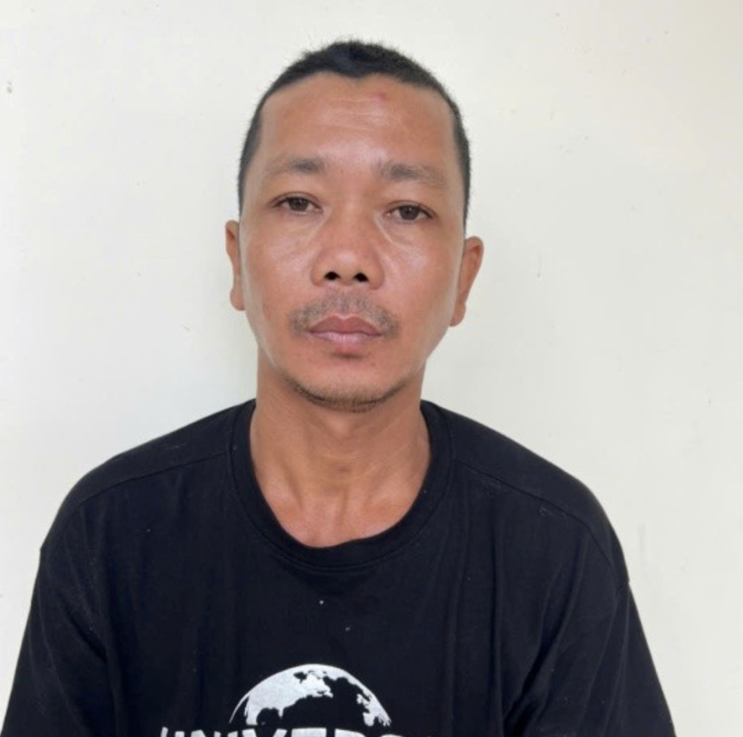 Tạm giữ đối tượng đốt 3 xe máy của người dân