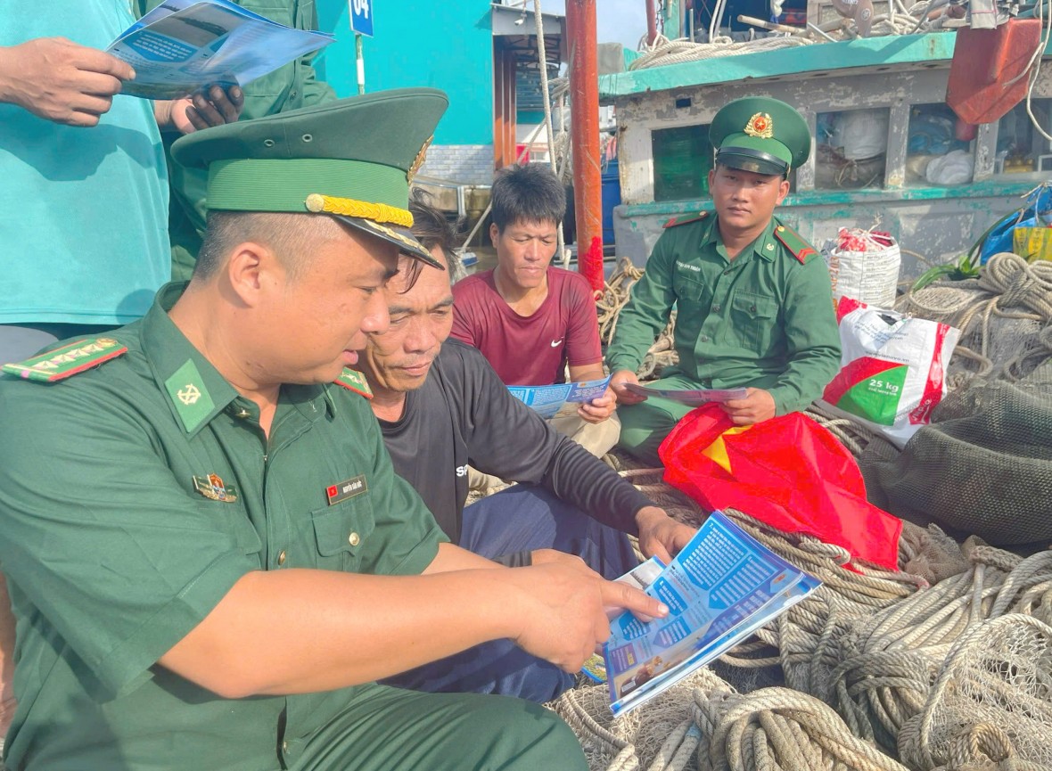 Cà Mau mở cao điểm siết chặt quản lý tàu cá, chống khai thác IUU Cà Mau mở cao điểm siết chặt quản lý tàu cá, chống khai thác IUU