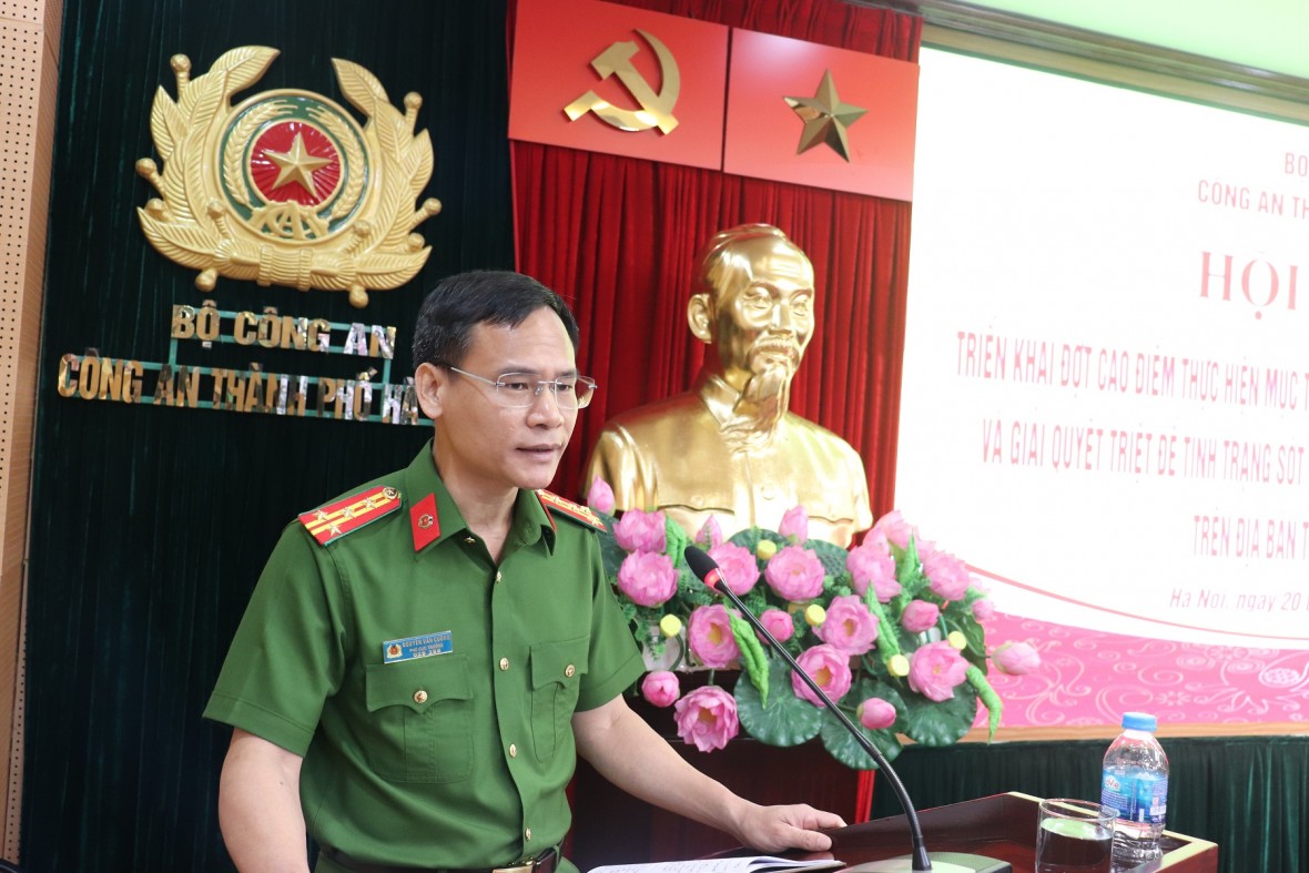 Đại tá Nguyễn Văn Cường, Phó Cục trưởng Cục Cảnh sát điều tra tội phạm về ma tuý, Bộ Công an phát biểu tại Hội nghị. (Ảnh: CAHN)