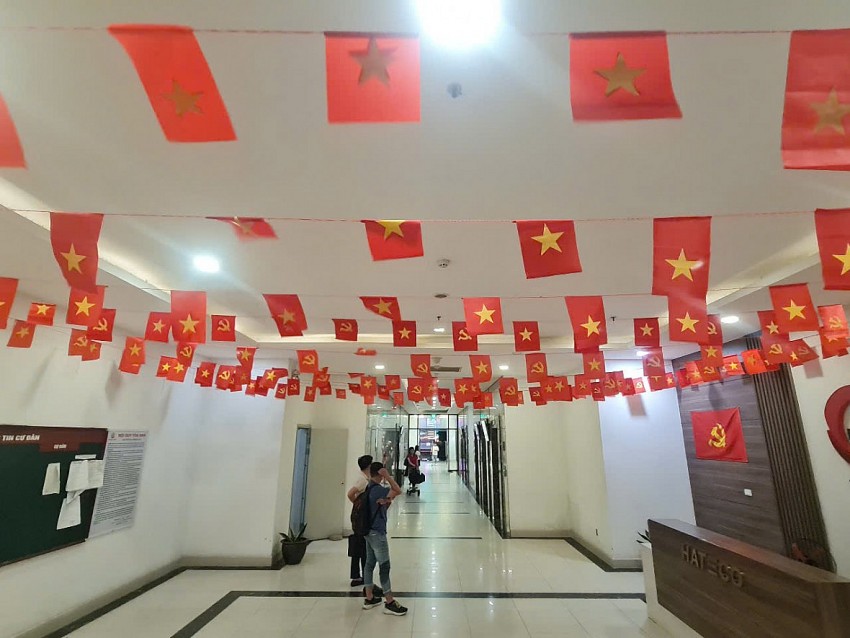 Không khí mừng Quốc khánh 2/9 lan tỏa khắp phố phường Hà Nội Không khí mừng Quốc khánh 2/9 lan tỏa khắp phố phường Hà Nội