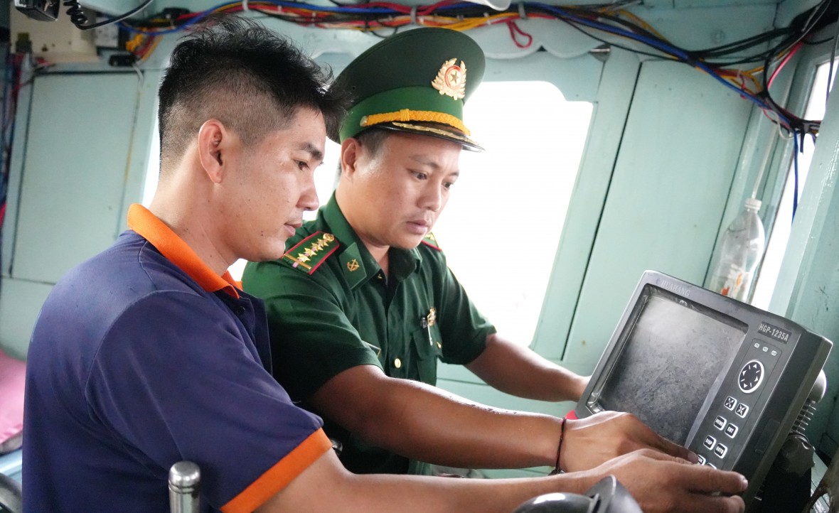 Bộ đội Biên phòng Cà Mau tăng cường chống khai thác hải sản bất hợp pháp (IUU)