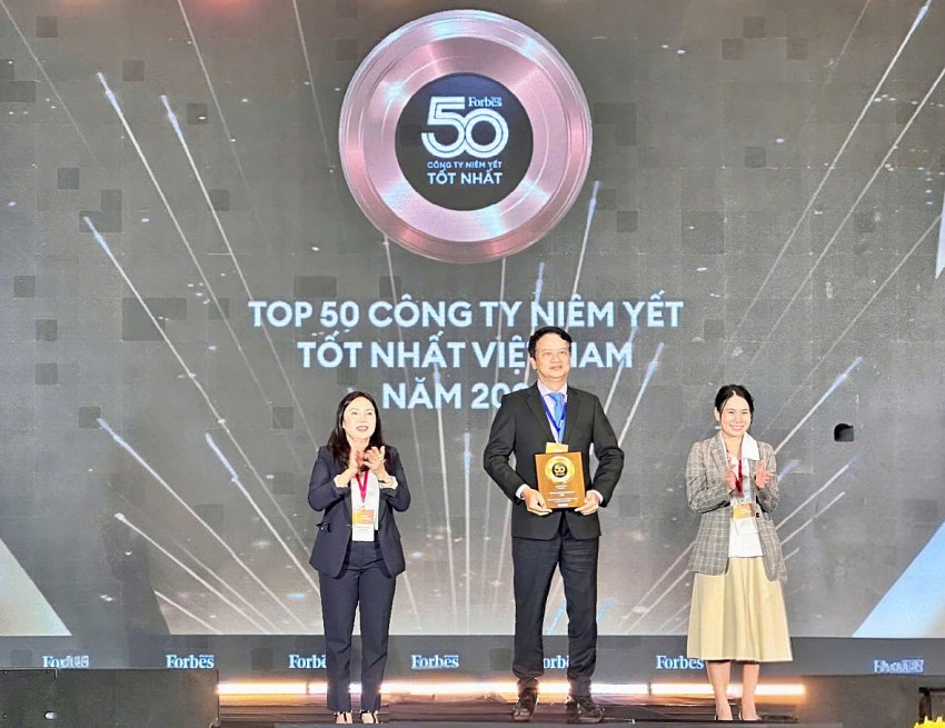 Bảo Việt liên tiếp được vinh danh trong “Danh sách 50 công ty niêm yết tốt nhất Việt Nam” (Forbes) từ 2013