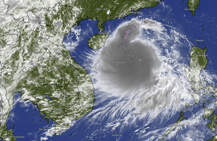 Thủ tướng yêu cầu triển khai ứng phó bão số 5