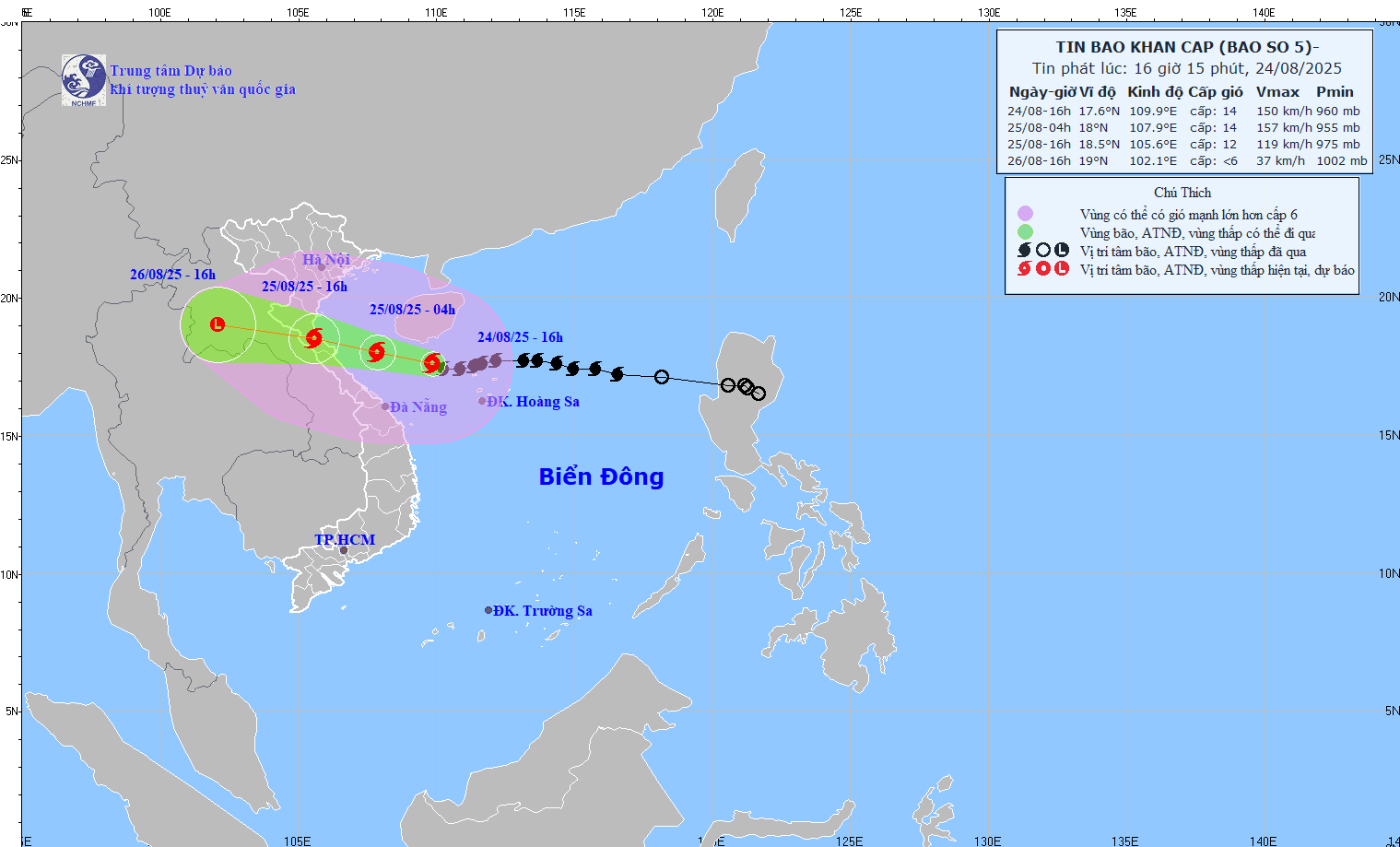 Các tỉnh miền Trung đồng loạt điều chỉnh lịch tựu trường để ứng phó bão số 5