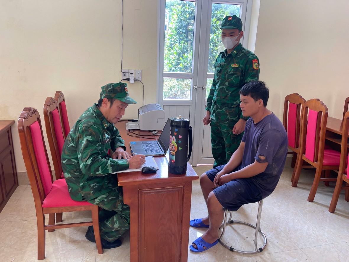 Quảng Ninh: Liên tiếp phát hiện hai vụ vận chuyển khí cười