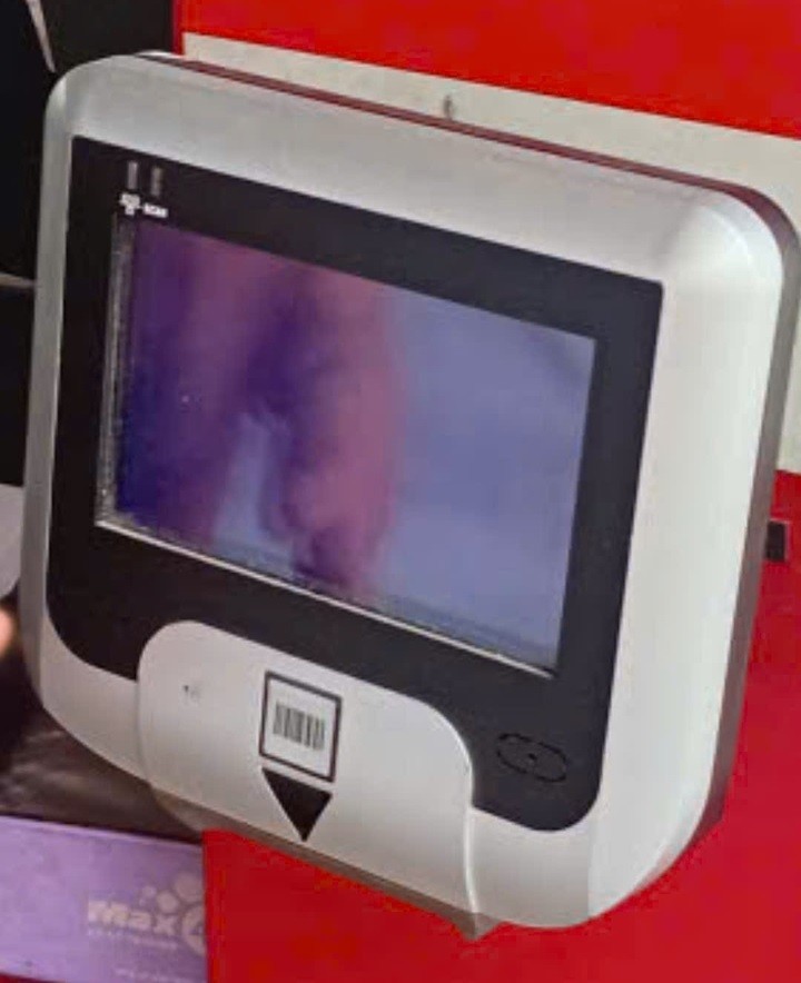 Thiết bị gây nhiễu smart key.