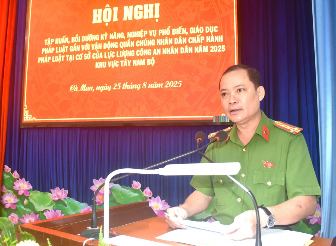 Cà Mau: Nâng cao chất lượng công tác phổ biến, giáo dục pháp luật trong CAND Cà Mau: Nâng cao chất lượng công tác phổ biến, giáo dục pháp luật trong CAND