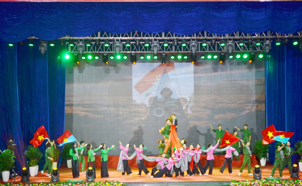 Khơi dậy hào khí Cách mạng, vững bước dựng xây quê hương Cà Mau giàu đẹp