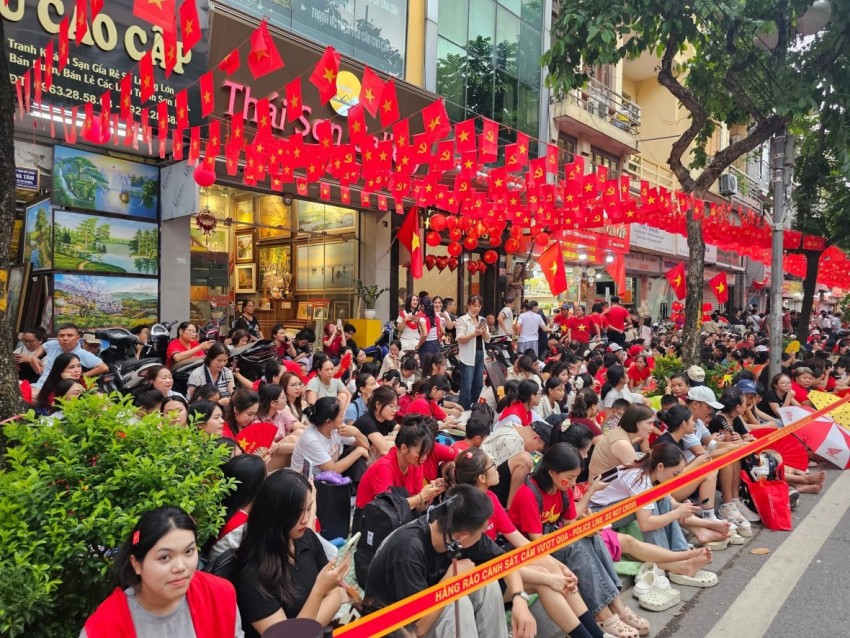 Những số điện thoại cần lưu ý khi đi xem diễu binh kỷ niệm Đại lễ 2/9