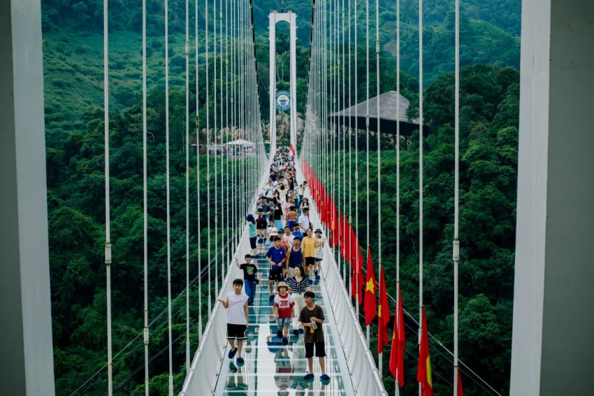 Mộc Châu Island - Cầu kính Bạch Long: Điểm đến lý tưởng giữa núi rừng thiên nhiên, hùng vỹ