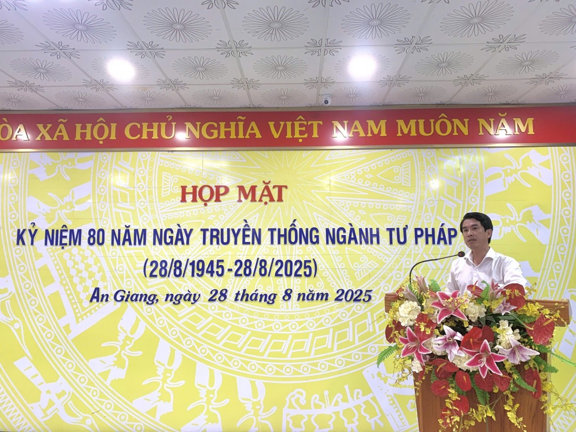 Kỉ niệm 80 năm Ngày truyền thống: Sở Tư pháp An Giang tri ân các thế hệ đi trước, quyết tâm đổi mới Kỉ niệm 80 năm Ngày truyền thống: Sở Tư pháp An Giang tri ân các thế hệ đi trước, quyết tâm đổi mới