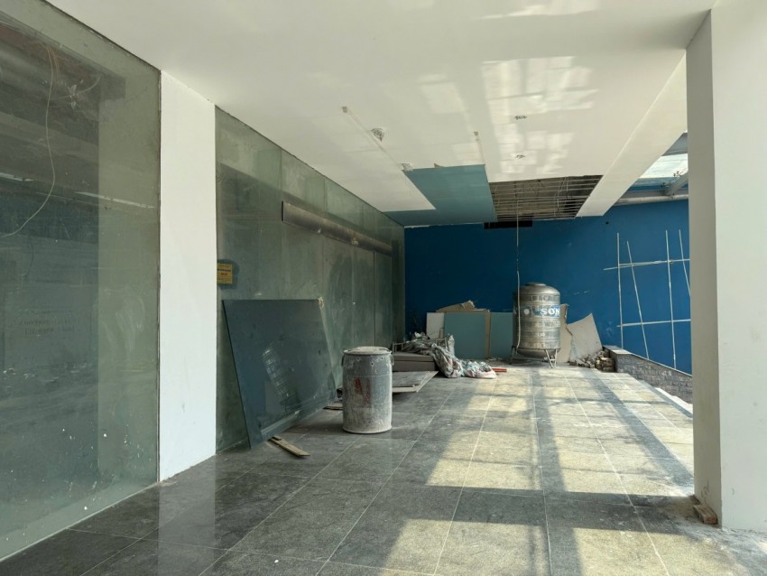 Xuất hiện đối tượng cản trở Trung tâm thương mại Chợ Mơ đi vào hoạt động Xuất hiện đối tượng cản trở Trung tâm thương mại Chợ Mơ đi vào hoạt động