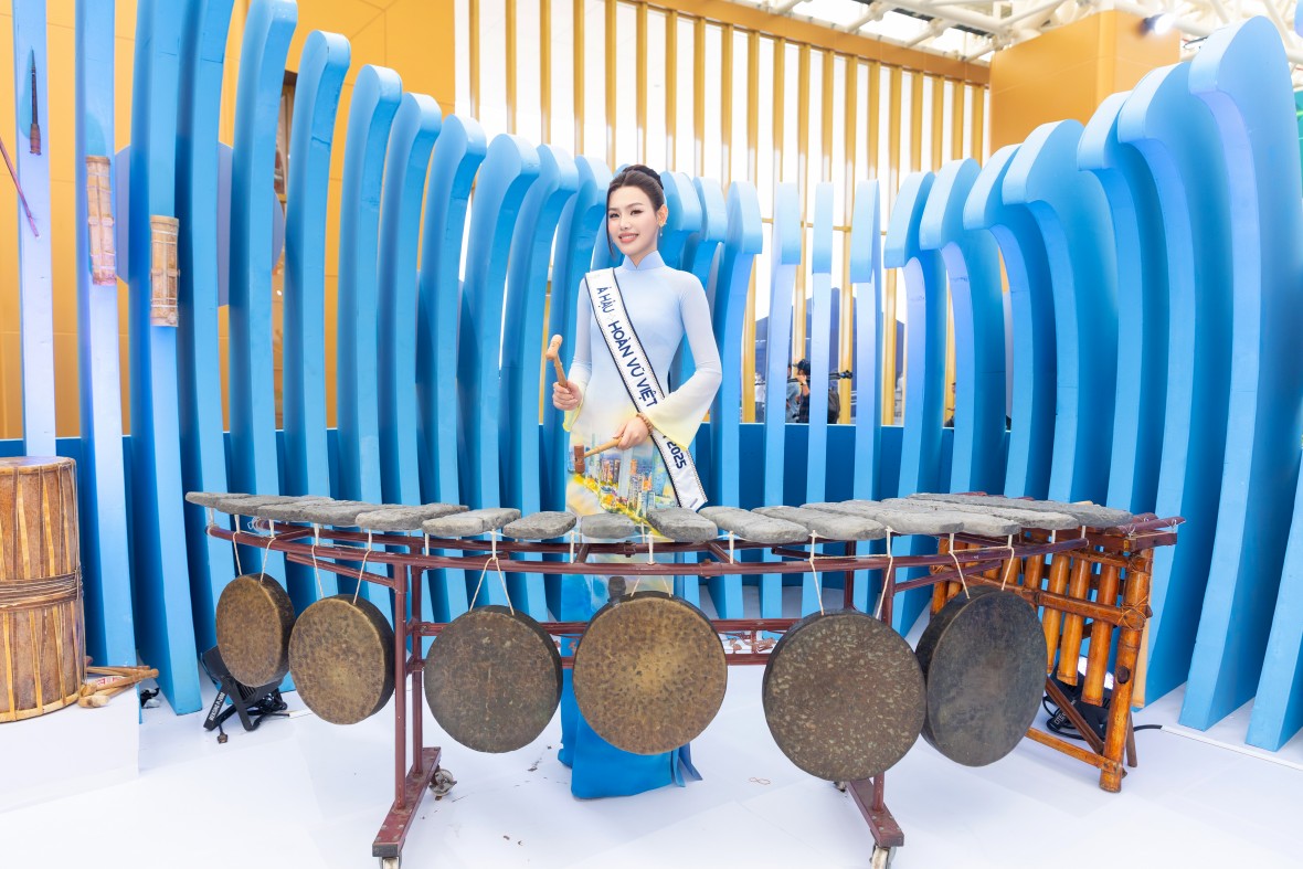 Á hậu Hoàn vũ Việt Nam 2025 Đỗ Cẩm Ly lần đầu đảm nhận vai trò Đại sứ Văn hóa, giới thiệu di sản và tinh thần hiếu khách của tỉnh Khánh Hòa.