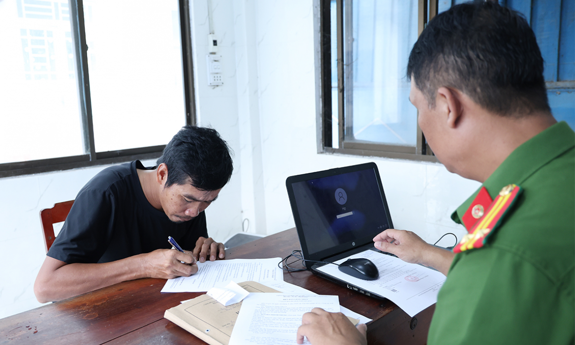 An Giang: Bắt đối tượng đâm người chạy xe ôm hàng chục nhát rồi cướp xe lúc rạng sáng