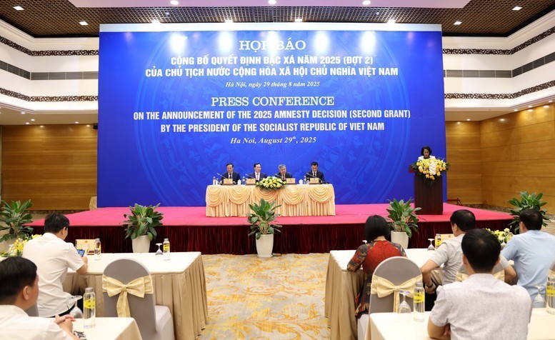 Toàn cảnh cuộc họp báo - Ảnh VGP