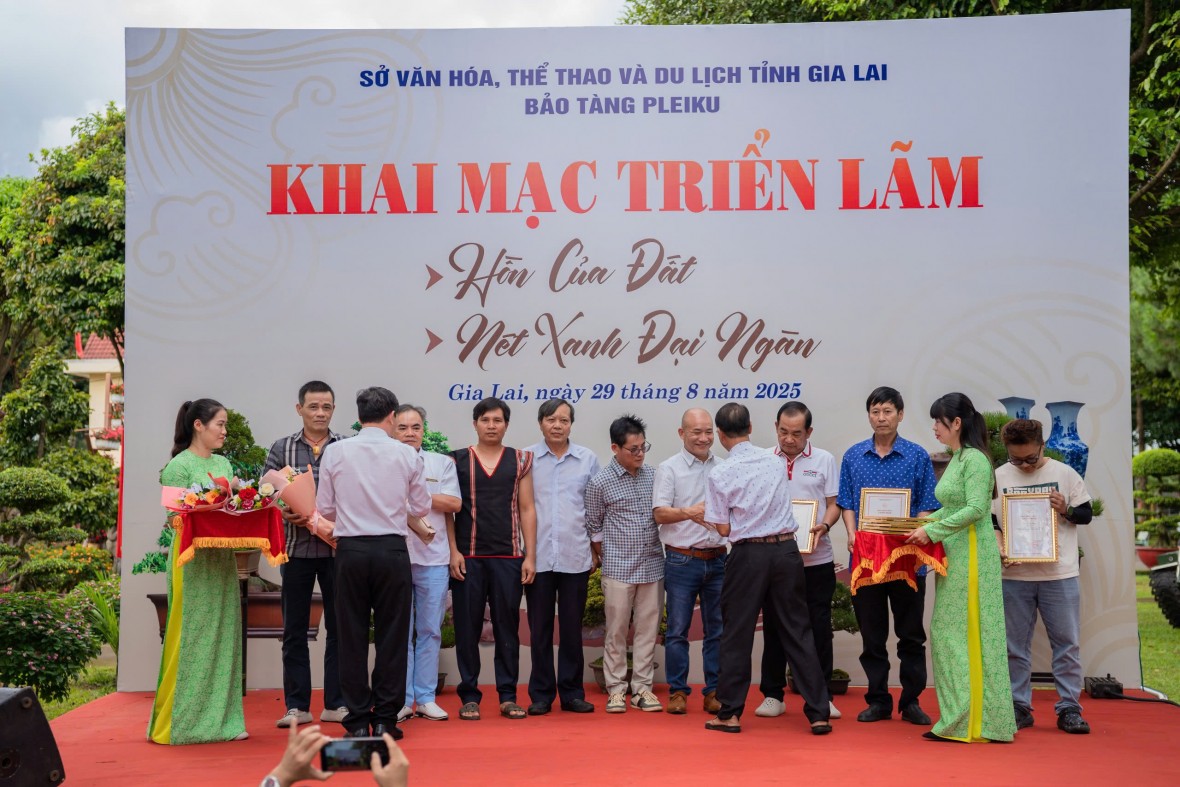 Gia Lai: Triển lãm “Hồn của đất” và “Nét xanh đại ngàn”