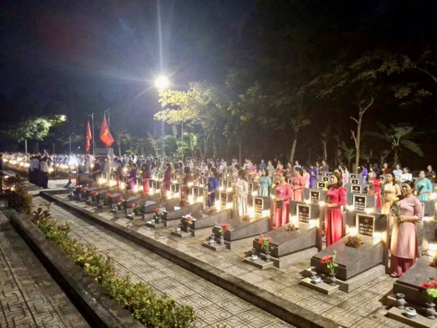 Những ngọn đèn tri ân bừng sáng Nghĩa trang Liệt sĩ Nhơn Trạch