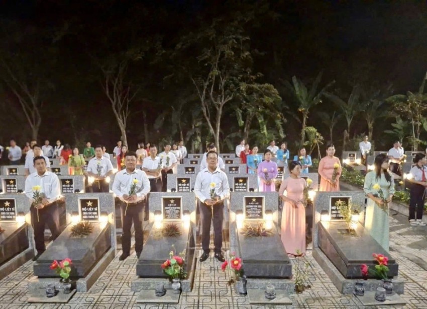 Những ngọn đèn tri ân bừng sáng Nghĩa trang Liệt sĩ Nhơn Trạch