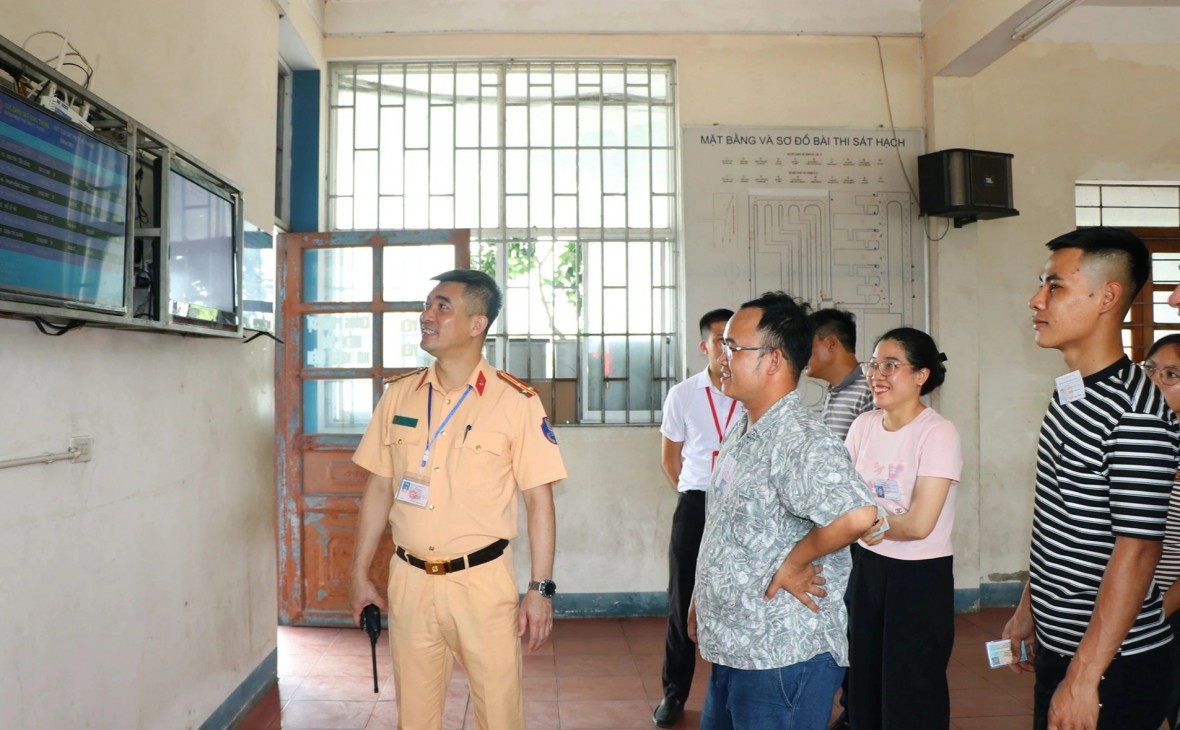 Nghệ An xử lý dứt điểm gần 24.000 hồ sơ lái xe tồn đọng.