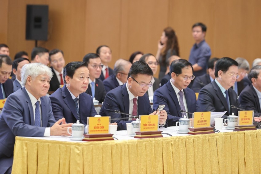 Thủ tướng: Cộng đồng doanh nghiệp luôn theo Đảng đồng hành cùng dân tộc