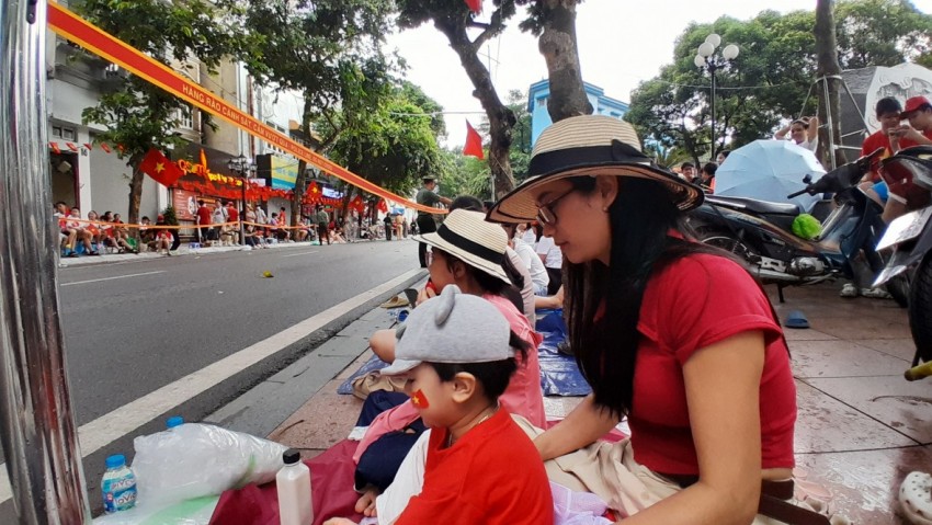 Dàn khí tài bánh lốp đi giữa lòng nhân dân trong buổi Tổng duyệt