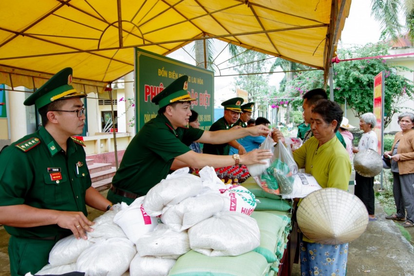 BĐBP TP Cần Thơ tổ chức nhiều hoạt động ý nghĩa nhân dịp Quốc khánh 2/9 BĐBP TP Cần Thơ tổ chức nhiều hoạt động ý nghĩa nhân dịp Quốc khánh 2/9