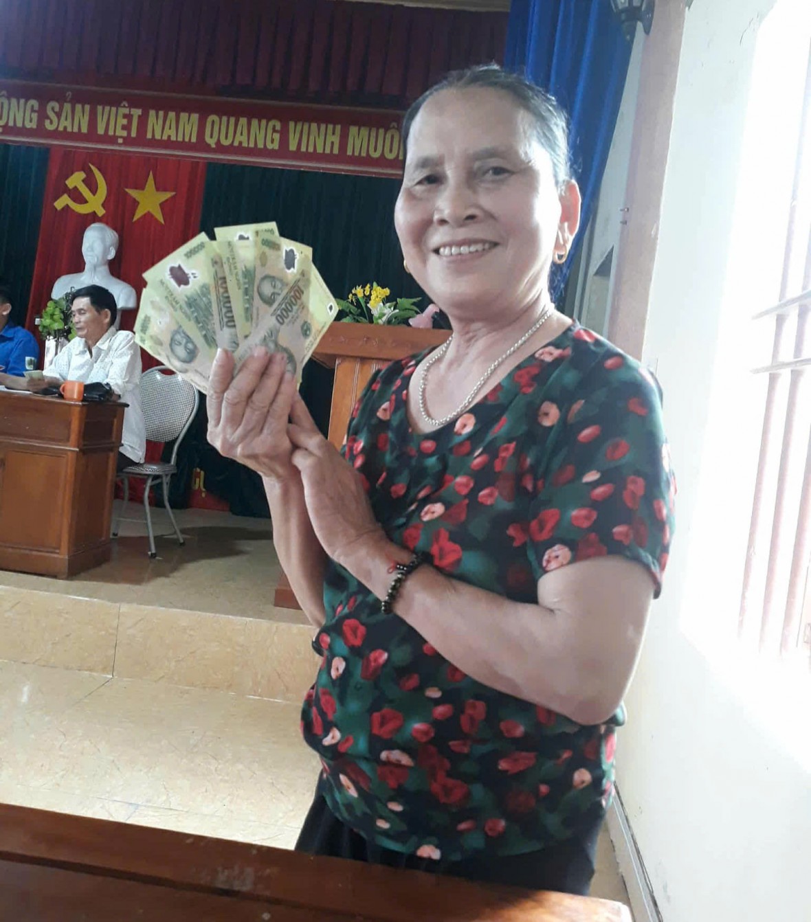 Tặng 100.000 đồng dịp Tết Độc lập - Món quà ý nghĩa kết nối người Việt