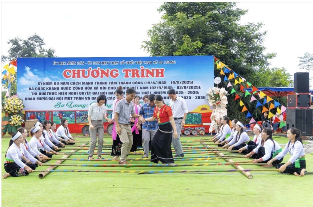 Người Mường ở Bắc Tây Nguyên vui đón Tết độc lập Người Mường ở Bắc Tây Nguyên vui đón Tết độc lập