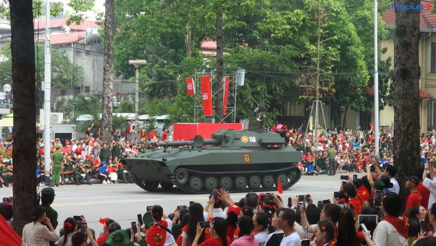 Biển người dâng trào cảm xúc tự hào trước sự kiện lịch sử trong ngày Quốc Khánh