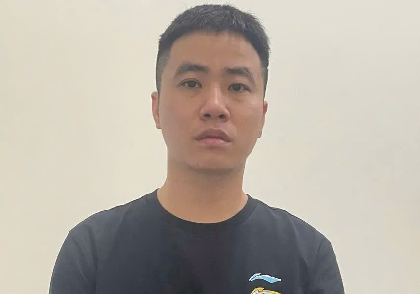 Giả logo công an để quảng cáo cho vay nặng lãi Giả logo công an để quảng cáo cho vay nặng lãi