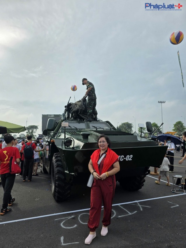 Biển người dâng trào cảm xúc tự hào trước sự kiện lịch sử trong ngày Quốc Khánh