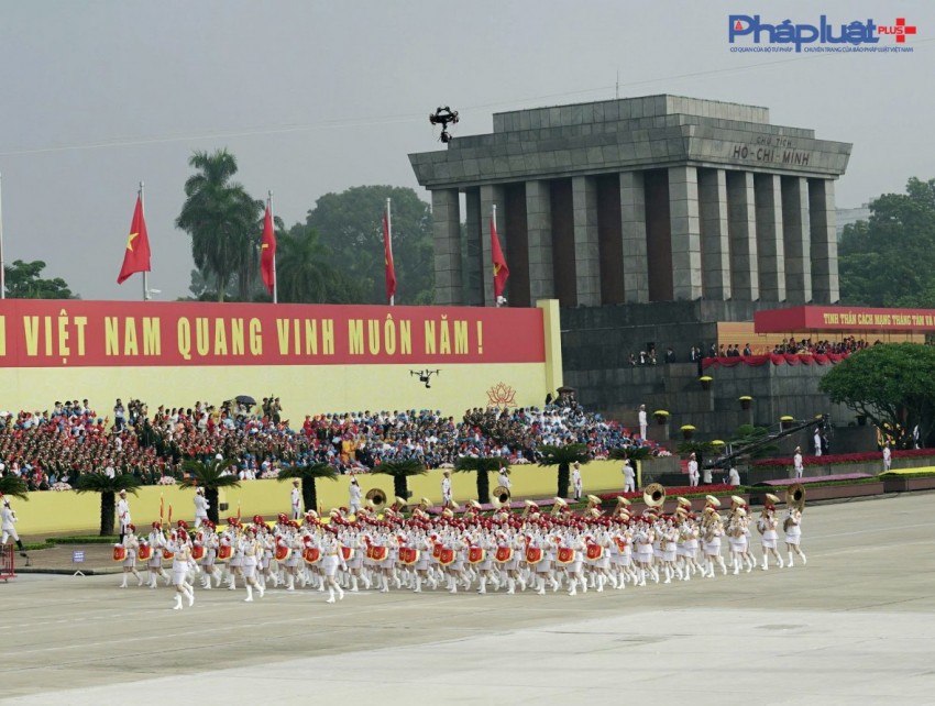 Biển người dâng trào cảm xúc tự hào trước sự kiện lịch sử trong ngày Quốc Khánh