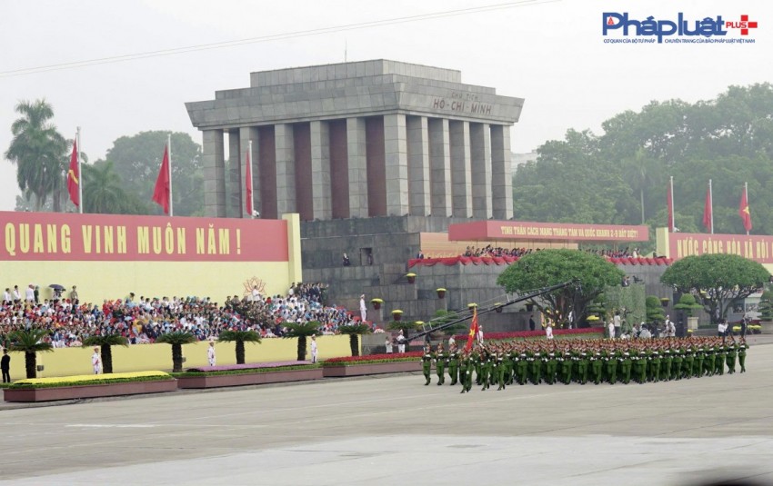 Biển người dâng trào cảm xúc tự hào trước sự kiện lịch sử trong ngày Quốc Khánh