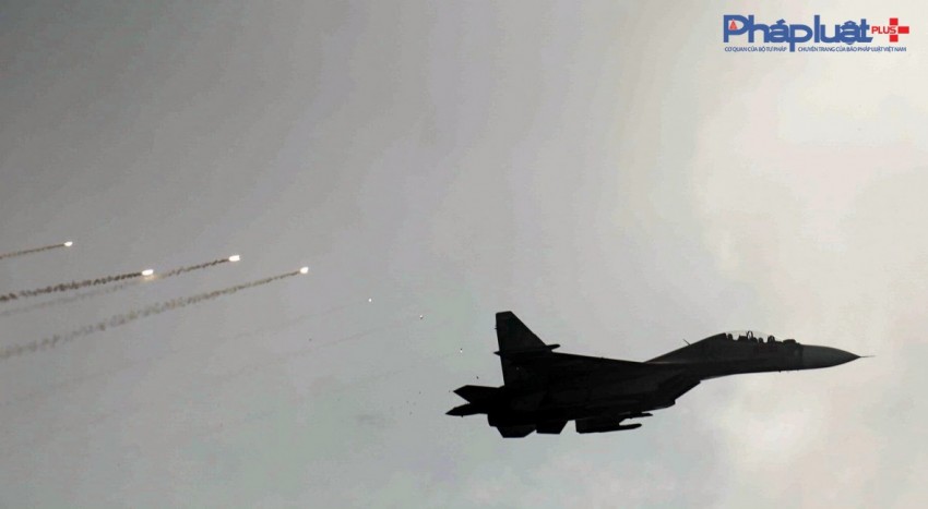 Biển người dâng trào cảm xúc tự hào trước sự kiện lịch sử trong ngày Quốc Khánh