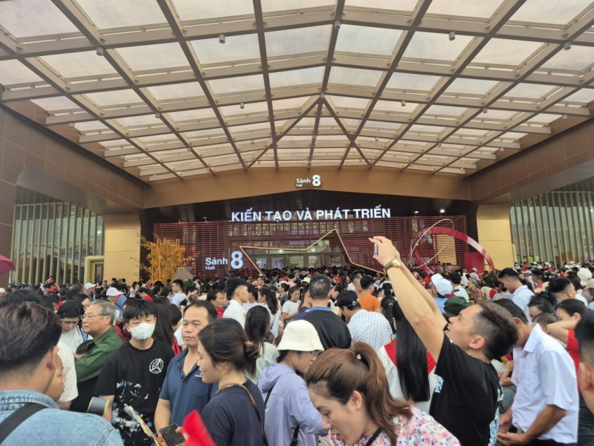 Kéo dài thời gian Triển lãm thành tựu Đất nước tới hết ngày 15/9