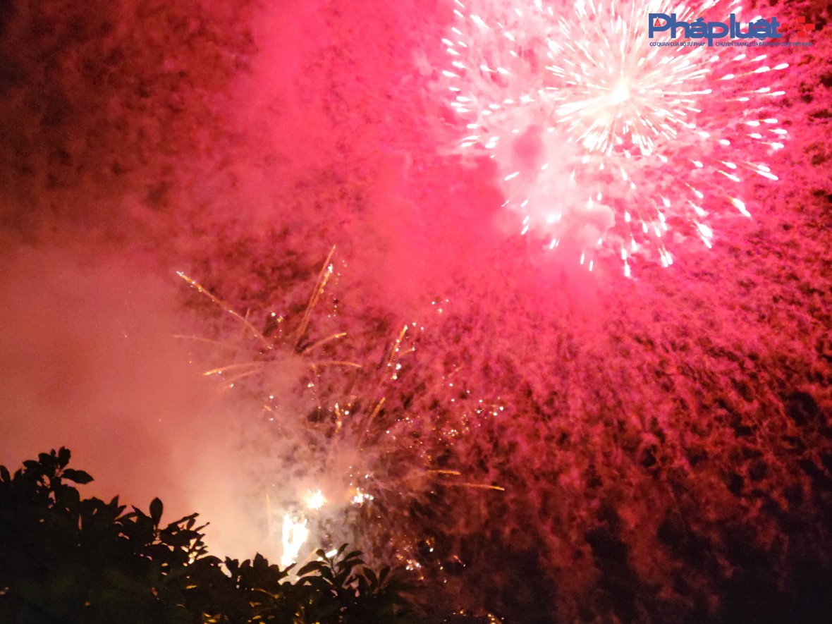 Mãn nhãn với màn pháo hoa rực rỡ chào mừng lễ Quốc Khánh 2/9 Mãn nhãn với màn pháo hoa rực rỡ chào mừng lễ Quốc Khánh 2/9