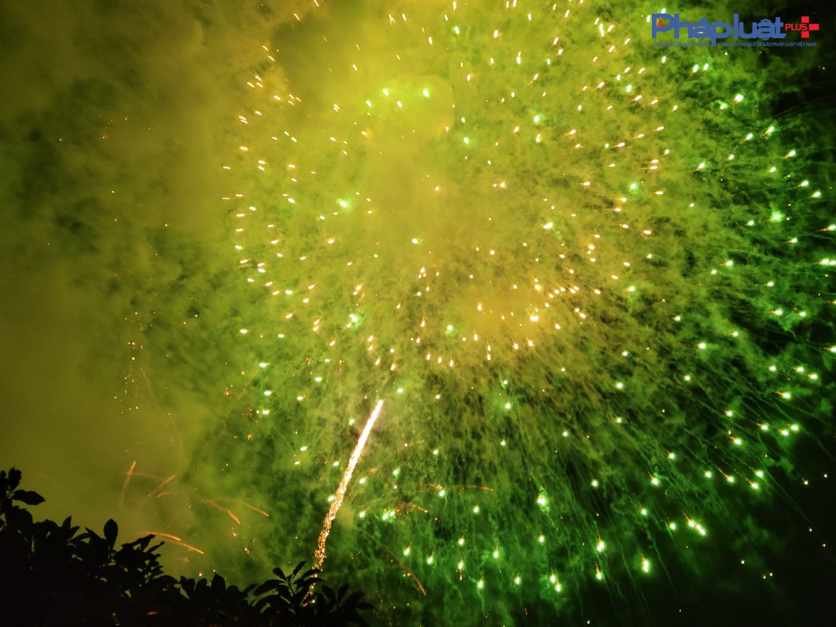 Mãn nhãn với màn pháo hoa rực rỡ chào mừng lễ Quốc Khánh 2/9 Mãn nhãn với màn pháo hoa rực rỡ chào mừng lễ Quốc Khánh 2/9