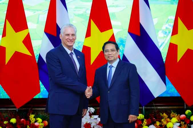 Thủ tướng Phạm Minh Chính hội kiến Bí thư thứ nhất, Chủ tịch Cuba Miguel Díaz-Canel Bermúdez (Ảnh: Dương Giang-TTXVN).