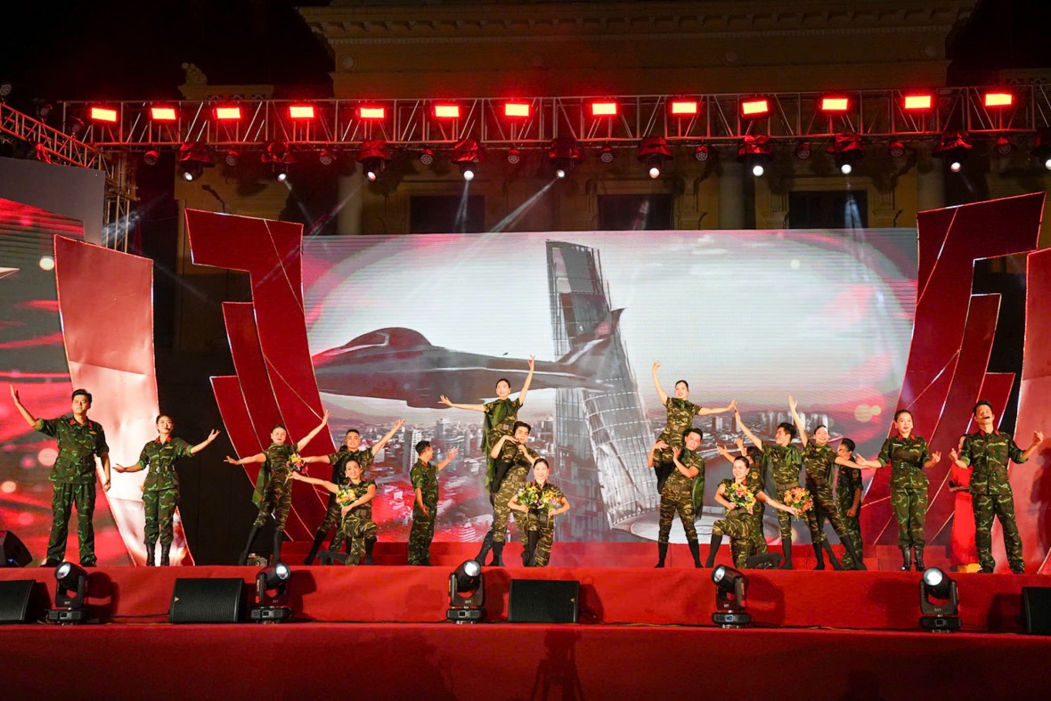 Hải Phòng rực rỡ với chương trình nghệ thuật “Vang mãi bản hùng ca”