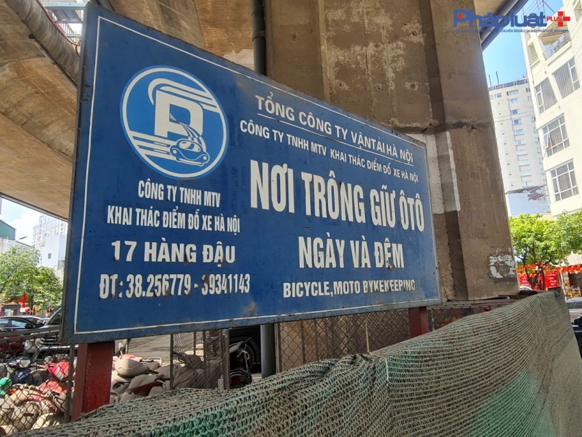 Cận cảnh những điểm trông giữ xe núp dưới chân cầu vượt tiềm ẩn nguy cơ bất an giữa lòng Hà nội