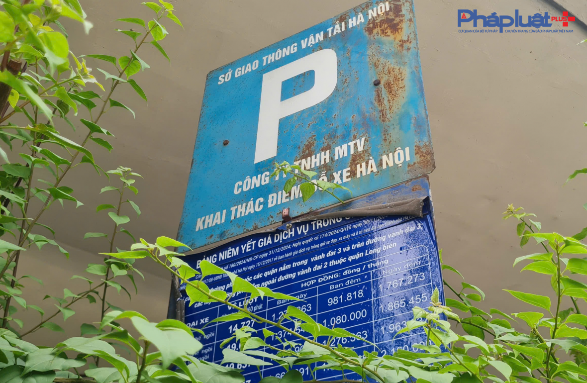 Cận cảnh những điểm trông giữ xe núp dưới chân cầu vượt tiềm ẩn nguy cơ bất an giữa lòng Hà nội