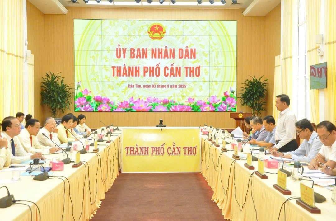 Chủ tịch TP Cần Thơ chỉ đạo tạo điều kiện thuận lợi để Trường Đại học Nam Cần Thơ phát triển vững mạnh