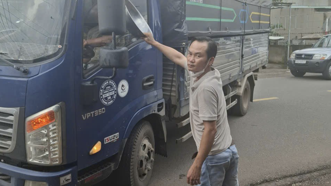 Đồng Nai: Khống chế nhóm thanh niên say xỉn dùng hung khí, lái ô tô tải gây rối