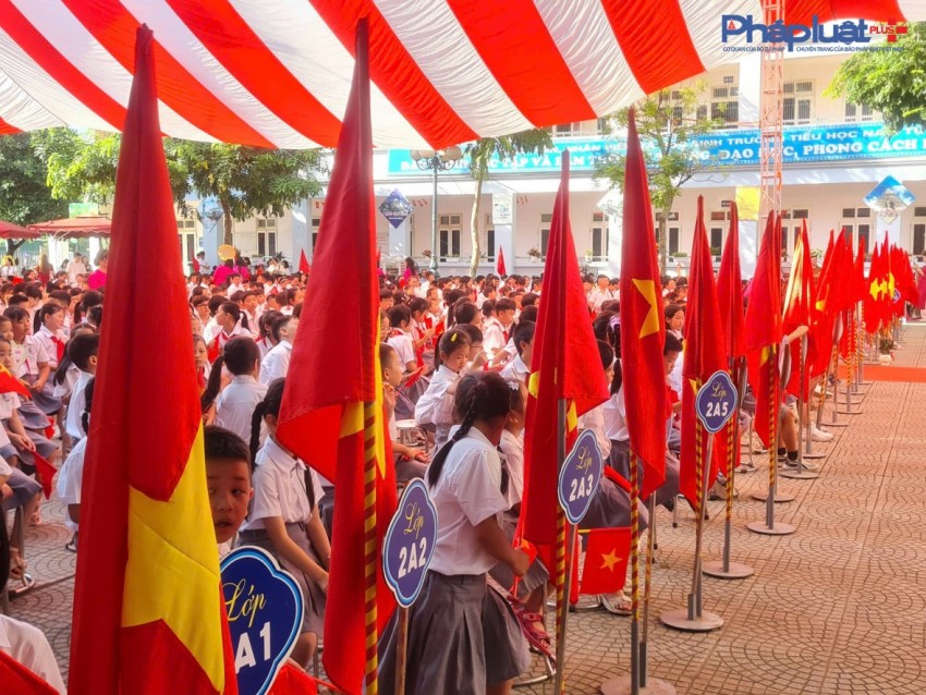 Gần 30 triệu học sinh, sinh viên và 1,7 triệu thầy, cô trên cả nước tưng bừng Khai giảng năm học mới