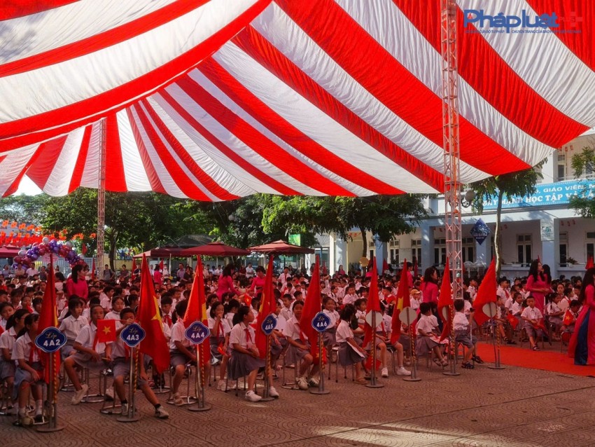 Gần 30 triệu học sinh, sinh viên và 1,7 triệu thầy, cô trên cả nước tưng bừng Khai giảng năm học mới