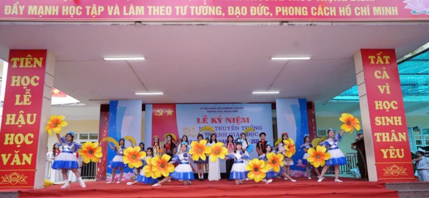 Trường THCS Trọng Điểm khai giảng năm học mới