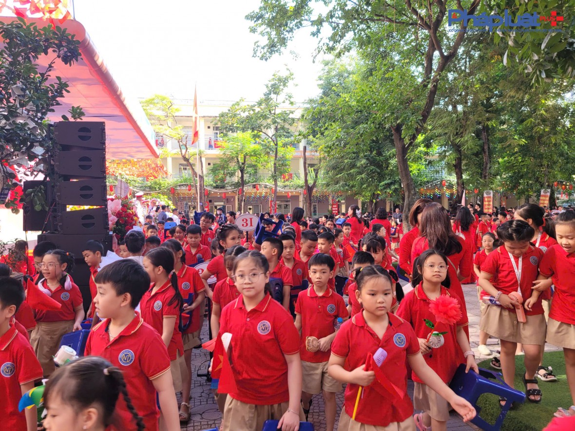 Sẵn sàng cho năm học mới 2025-2026: Lễ khai giảng lịch sử và đầy cảm xúc