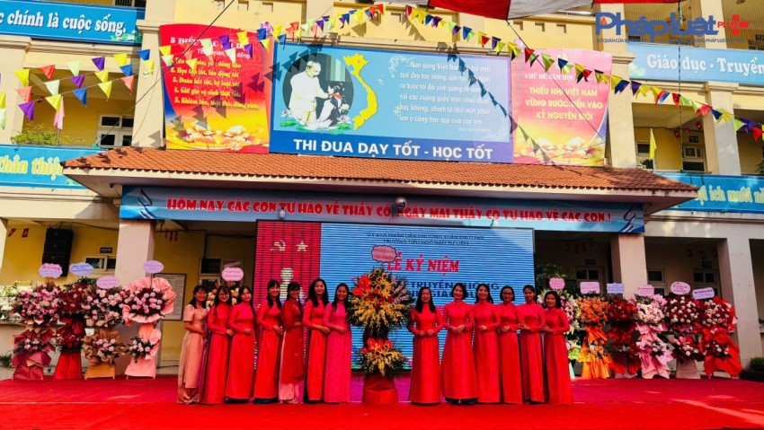 Cô, Thầy cùng gần 1 nghìn học trò trường Tiểu Học Nam Từ Liêm tưng bừng trong Lễ Khai giảng đặc biệt