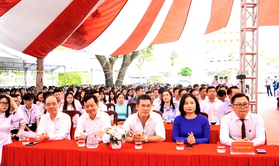 Trường THPT chuyên Huỳnh Mẫn Đạt (An Giang) khai giảng năm học 2025 - 2026 với quyết tâm đổi mới, bứt phá